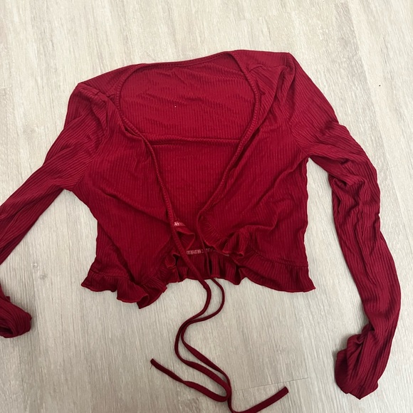 Red tie crop top - Picture 3 of 4